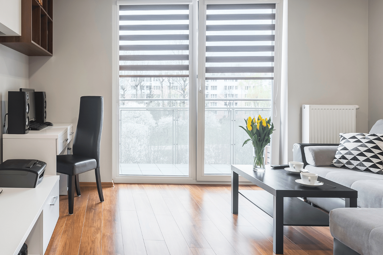 Selecting the Perfect Window Coverings: Choosing the Right Blinds for Your Space