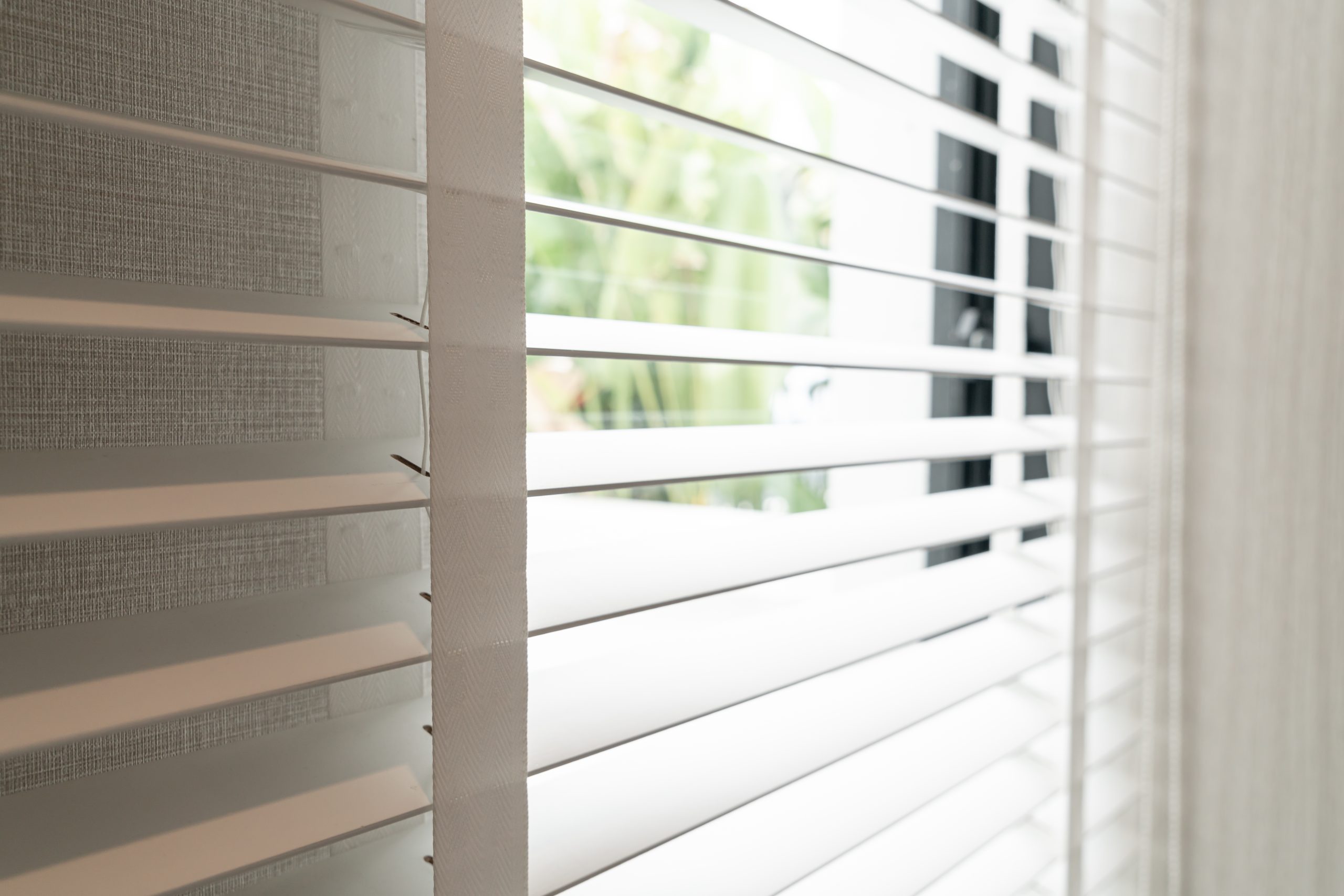 Maintaining Indoor Air Quality with Clean Blinds